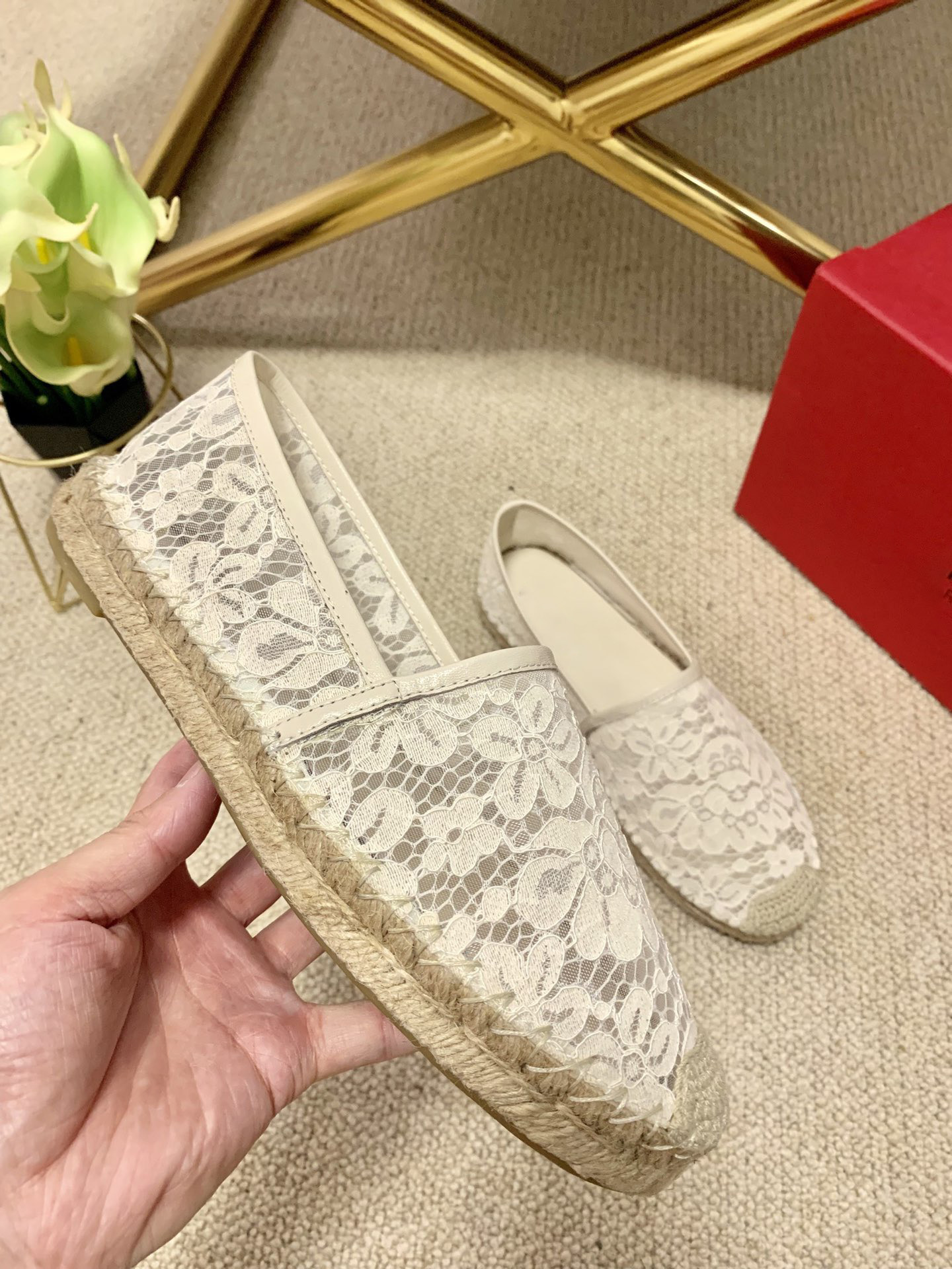 Fashionable summer lady fisherman shoes Sandals rubber sole leather cushion firm flat heel high quality match box size: 35-41, Black
Fashionable summer lady fisherman shoes Sandals rubber sole leather cushion firm flat heel high quality match box size: 35-41, Black