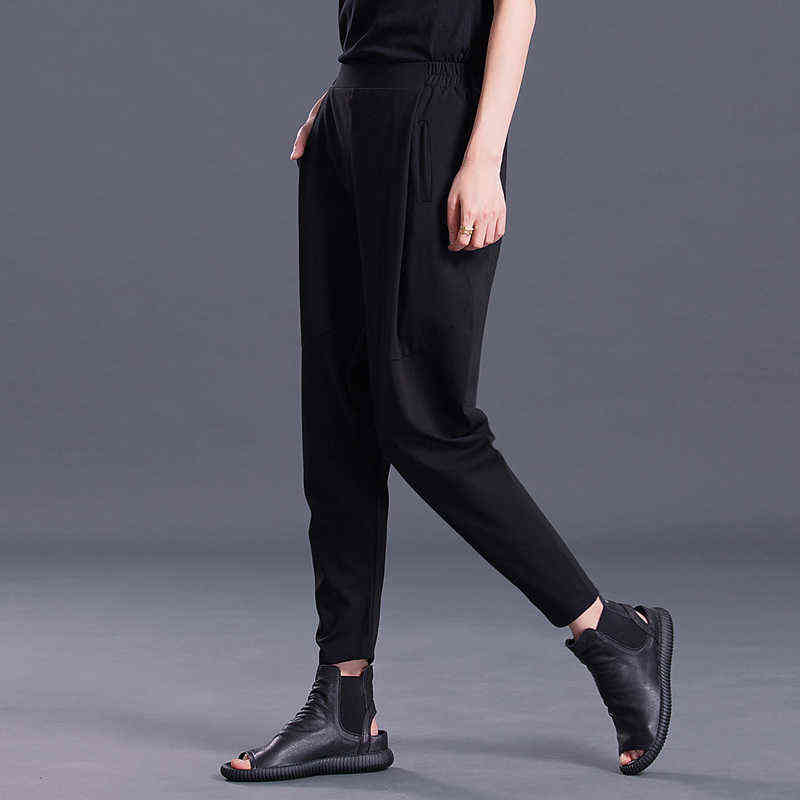 Spring Fashion Black Pleated Pockets High Waist Elastic Simple All-match Woman Harem Pants SA157 211115