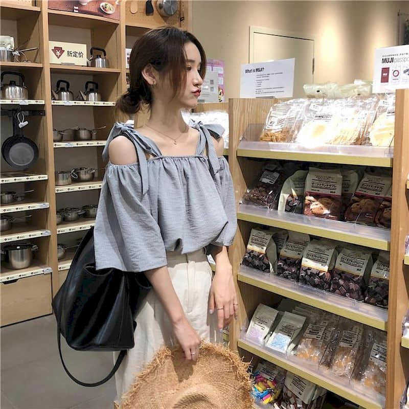 Lovely top Spring summer clothing Korean striped shirt female students with short-sleeved blouse loose one-shoulder 210526, Pink
Lovely top Spring summer clothing Korean striped shirt female students with short-sleeved blouse loose one-shoulder 210526, Pink