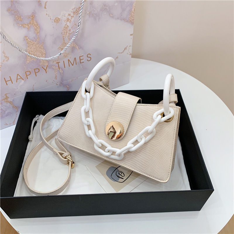 Summer 2021 Small Fashion Versatile Ins Single Shoulder Underarm Net Red Lady's Messenger Bag
Summer 2021 Small Fashion Versatile Ins Single Shoulder Underarm Net Red Lady's Messenger Bag