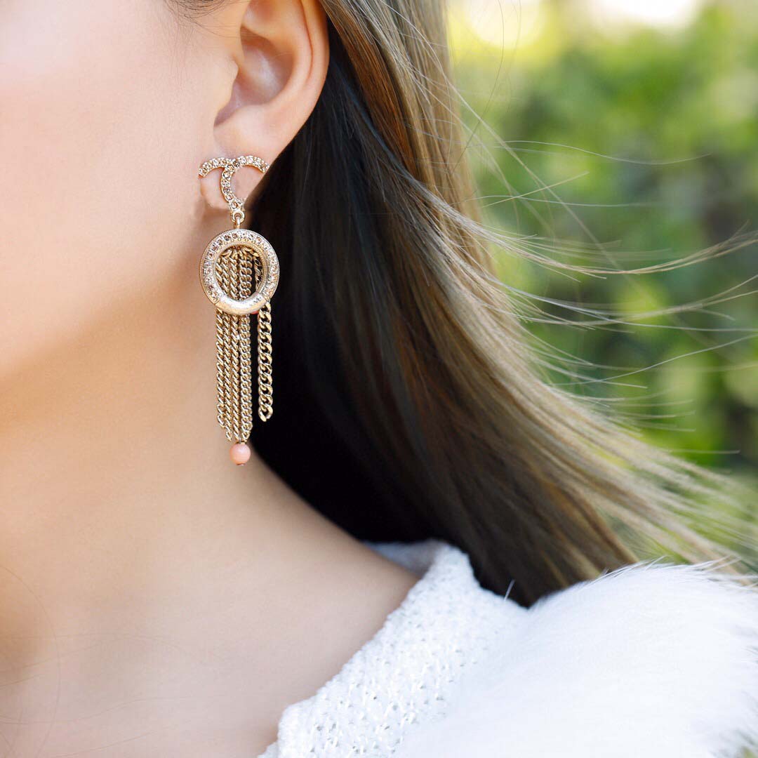 Drop earring with tassel and colorful beads for women wedding jewelry gift in 18k gold plated PS3125
Drop earring with tassel and colorful beads for women wedding jewelry gift in 18k gold plated PS3125