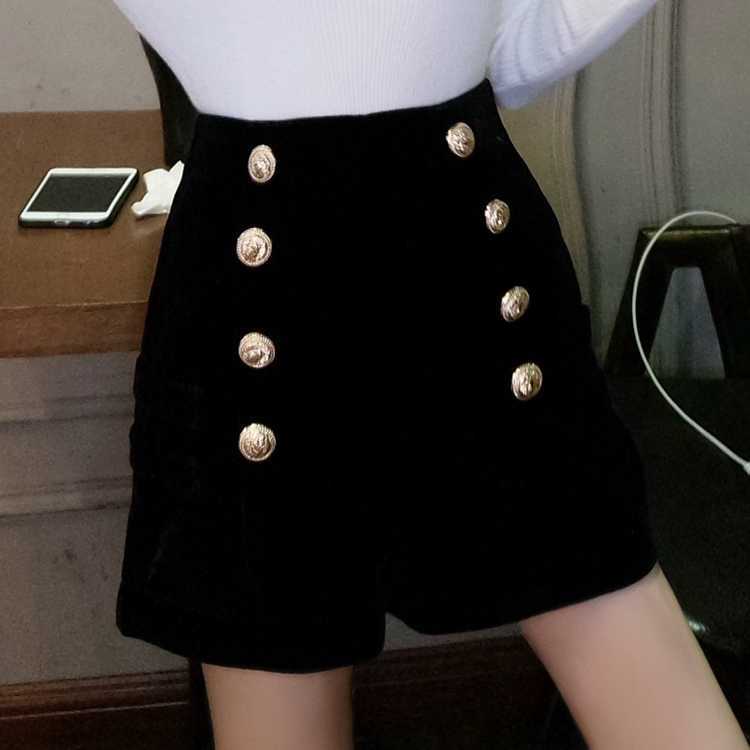 HELIAR Shorts Women Black Button Up Casual Zipper Fly Woolen Shorts Female Elegant Wool Shorts For Women Autumn Winter 210611