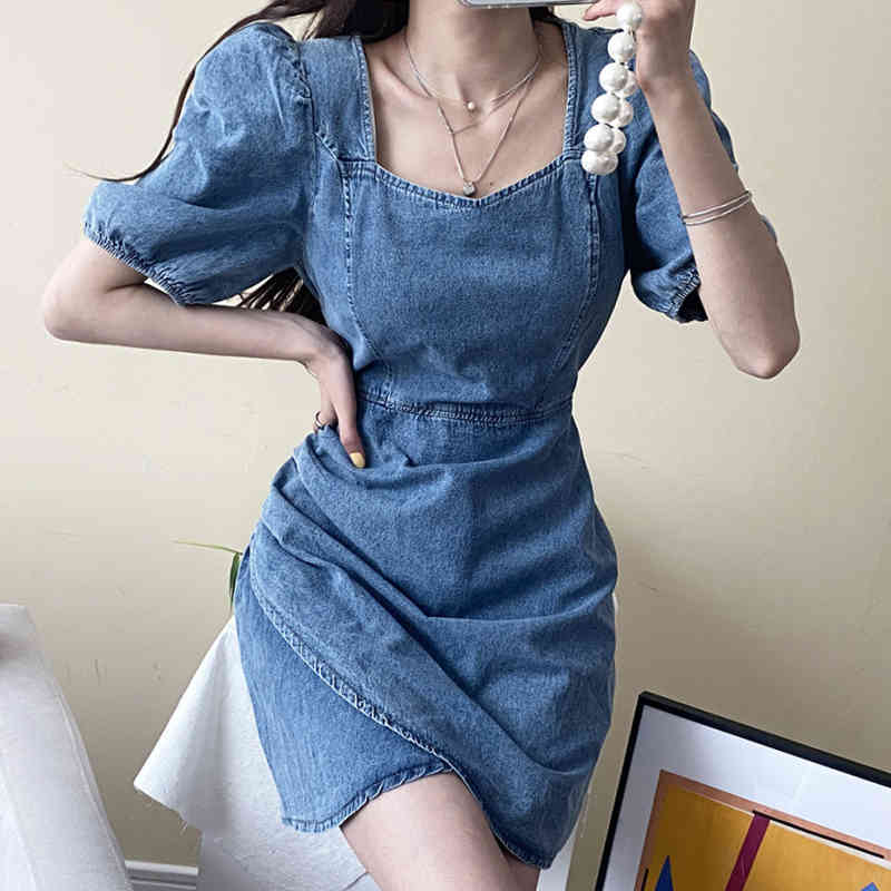South Korean chic French vintage square collar bubble sleeve side-pressed pleat trim show thin irregular bag hip denim dress 210429