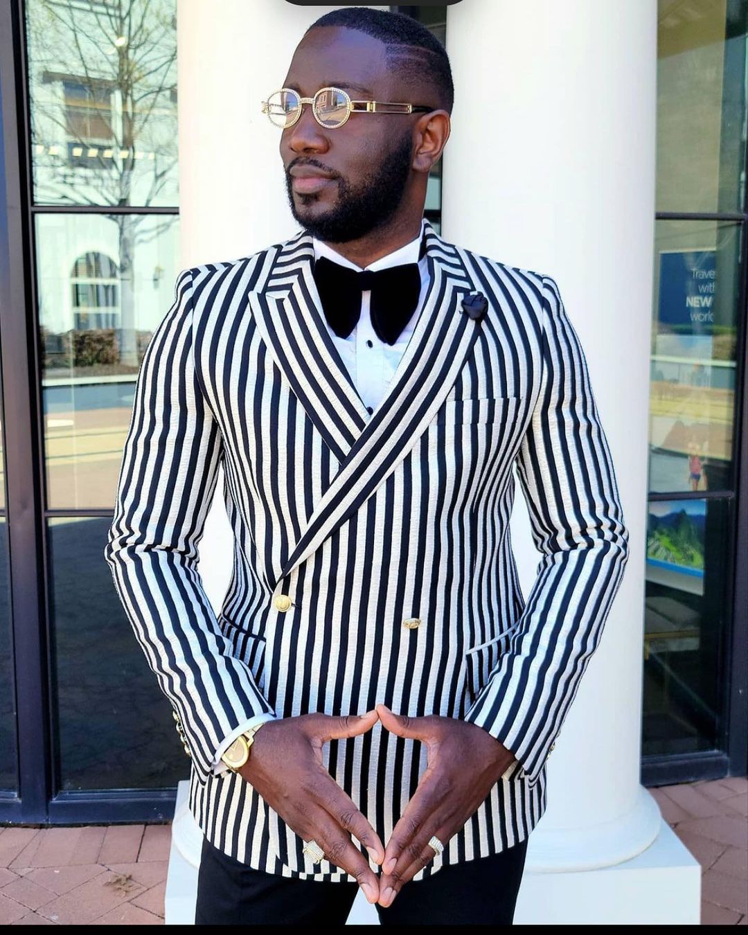 White Black Striped Customized Wedding Tuxedos Slim Fit Double Breasted Jacket Suits Business Party Prom Blazer Only One Piece