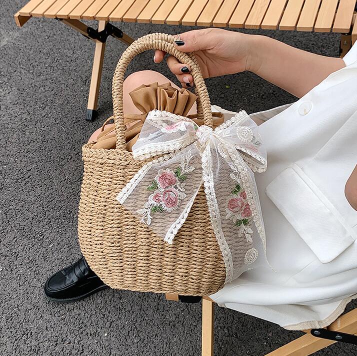 Factory wholesale women shoulder bag sweet foreign Knitting handbag literary drawstring womens beach bags summer small fresh lace bow embroidery handbags
Factory wholesale women shoulder bag sweet foreign Knitting handbag literary drawstring womens beach bags summer small fresh lace bow embroidery handbags