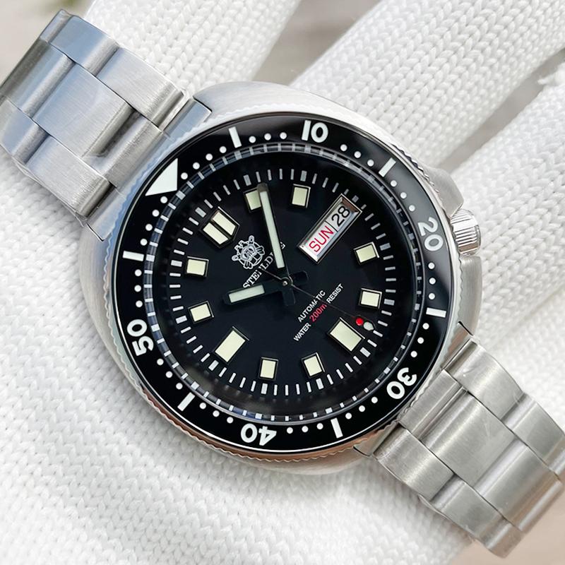 Wristwatches STEELDIVE Watch Automatic NH36 Sapphire Crystal Dive Watches 200m Waterproof Mens Luxury Mechanical Wristwatch C3 Luminous, Steel strap blue
Wristwatches STEELDIVE Watch Automatic NH36 Sapphire Crystal Dive Watches 200m Waterproof Mens Luxury Mechanical Wristwatch C3 Luminous, Steel strap blue
