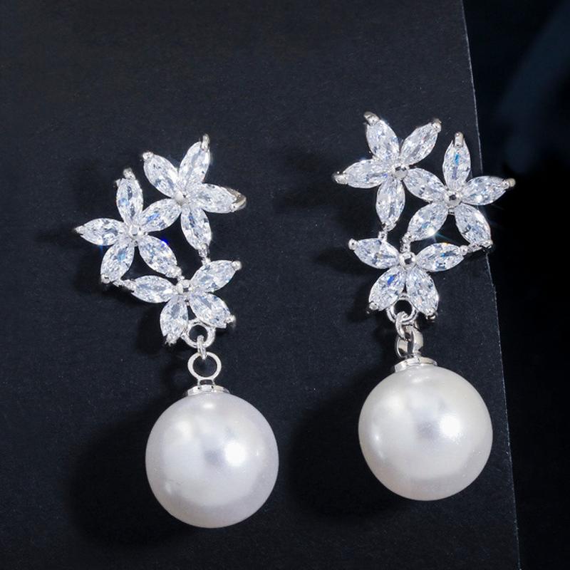 Dangle & Chandelier ThreeGraces Romantic Women Jewelry Gifts Silver Color Cubic Zirconia Cute Tree Flower Earrings With Synthetic Pearl ER30
Dangle & Chandelier ThreeGraces Romantic Women Jewelry Gifts Silver Color Cubic Zirconia Cute Tree Flower Earrings With Synthetic Pearl ER30
