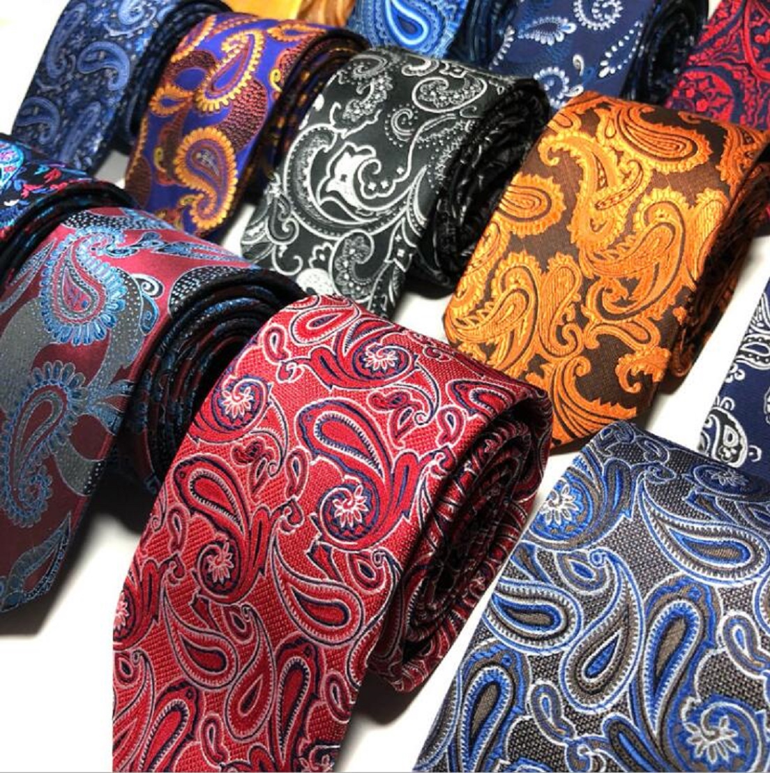 Men's Floral Paisley Necktie - Ideal for Grooms and Professional Settings