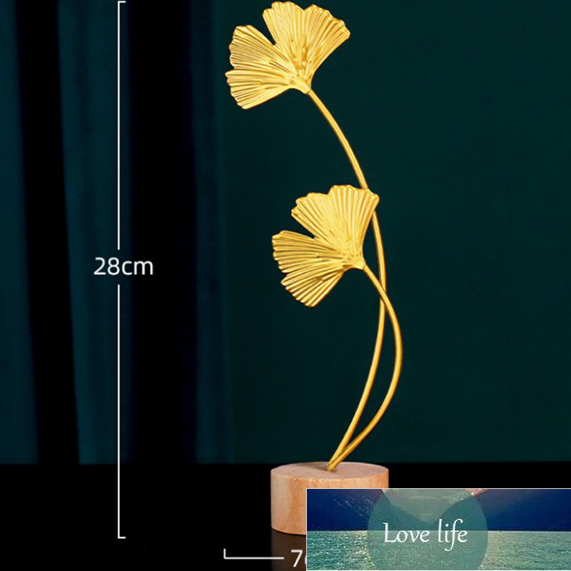 Modern home decoration office accessories for living room piecies home decor statues Leaves Statue miniature metal Ornaments Factory price expert desi
