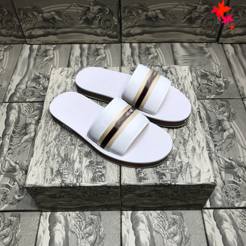 2021 Slipper Designer Slide Summer sandals Fashion Men Beach Indoor Flat Flip Flops Leather luxurys Shoes mens Slippers with box Size 39-45 -H203, White
2021 Slipper Designer Slide Summer sandals Fashion Men Beach Indoor Flat Flip Flops Leather luxurys Shoes mens Slippers with box Size 39-45 -H203, White