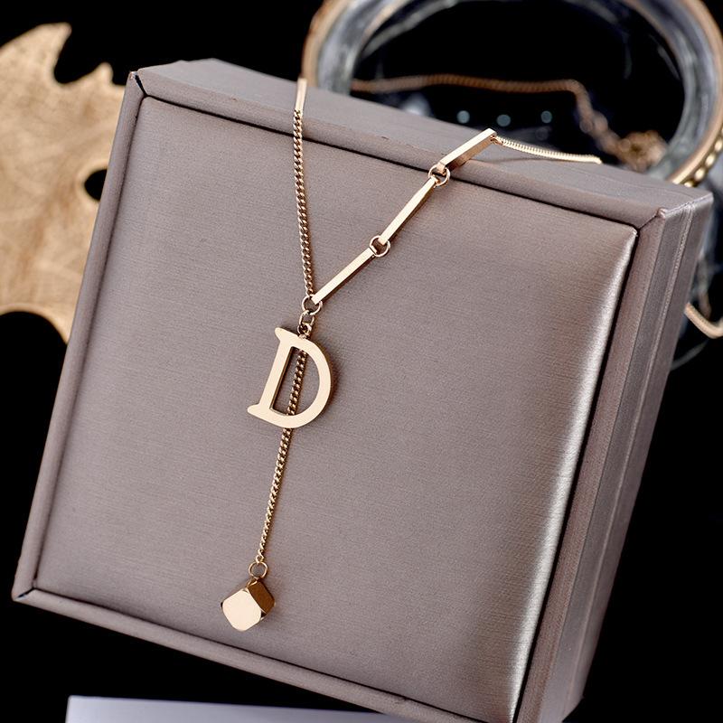 Pendant Necklaces D Letter Necklace For Woman Titanium Steel NecklaceClassic Design Luxury Jewelry Female Top Quality
Pendant Necklaces D Letter Necklace For Woman Titanium Steel NecklaceClassic Design Luxury Jewelry Female Top Quality