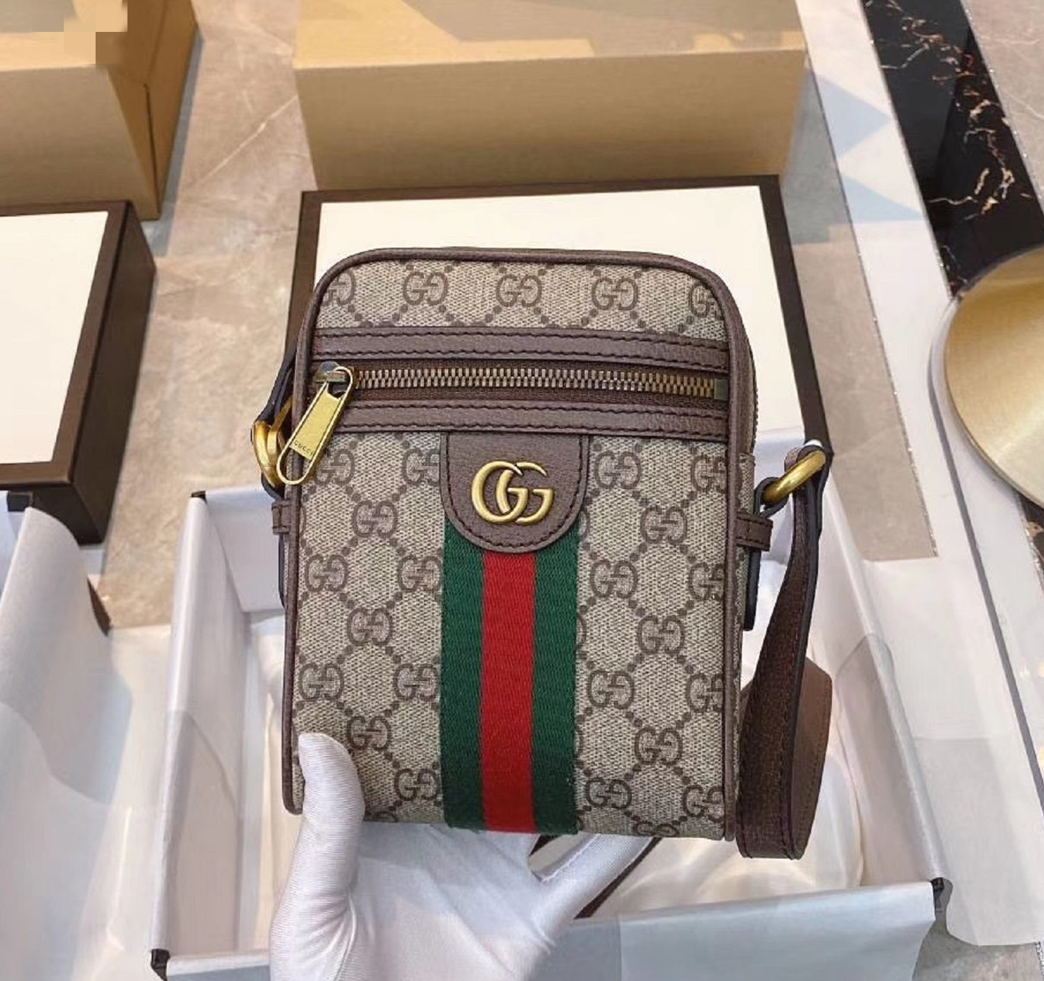 GGLVlouis
vittonysl
Women Shoulder Bags Luxury Mobile phone Messenger Bags Top Quality Men VUTTON Designer Handbag Purse Women Wal
GGLVlouis
vittonysl
Women Shoulder Bags Luxury Mobile phone Messenger Bags Top Quality Men VUTTON Designer Handbag Purse Women Wal