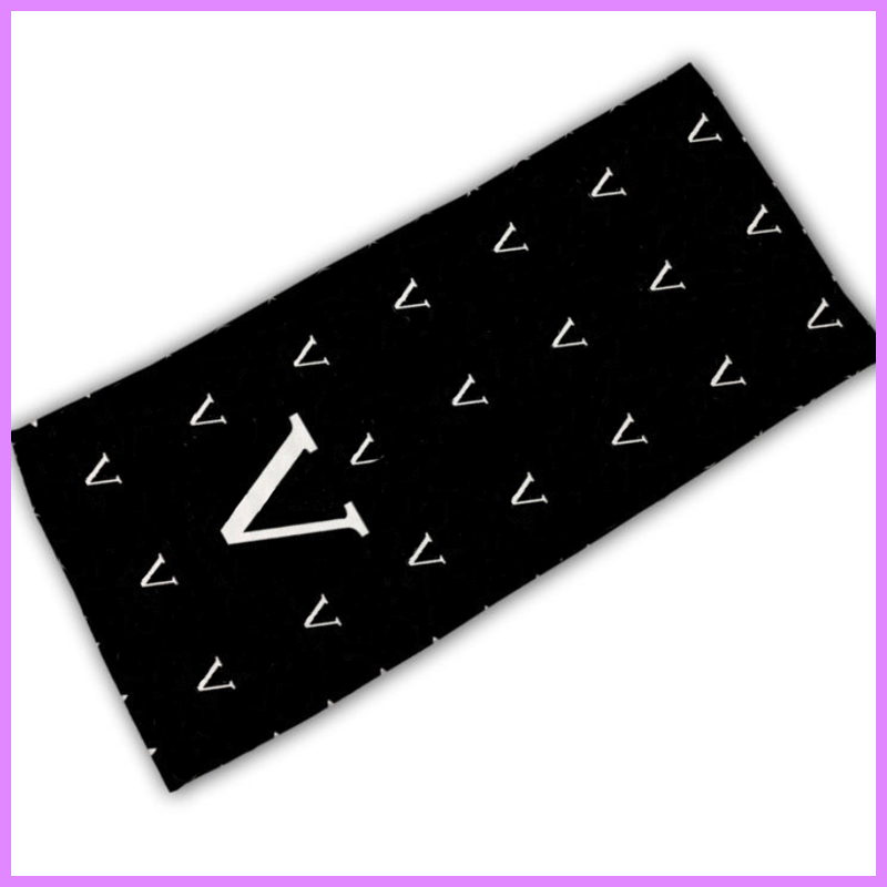 Luxury Designer Towel Sports Women Mens Bath Towels Fashion Facecloth Designers Washcloth Sweat Steaming Beach D2110111F
Luxury Designer Towel Sports Women Mens Bath Towels Fashion Facecloth Designers Washcloth Sweat Steaming Beach D2110111F