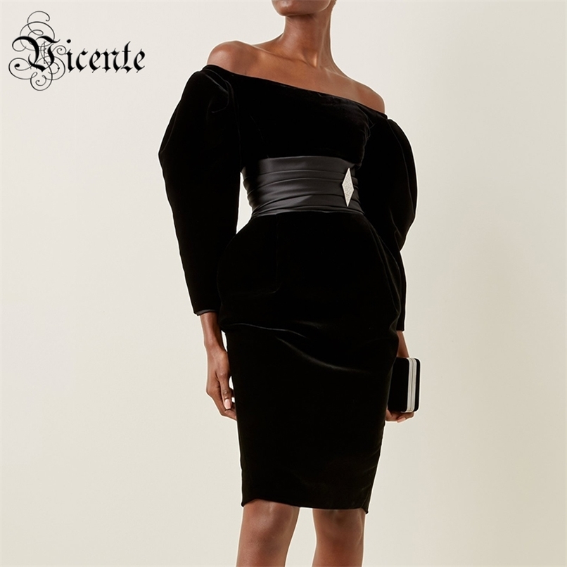 Chic Black Velvet Mini Dress Pocket Desgin Elegant Diamond Brooch Celebrity Party Vestido 210520
Chic Black Velvet Mini Dress Pocket Desgin Elegant Diamond Brooch Celebrity Party Vestido 210520