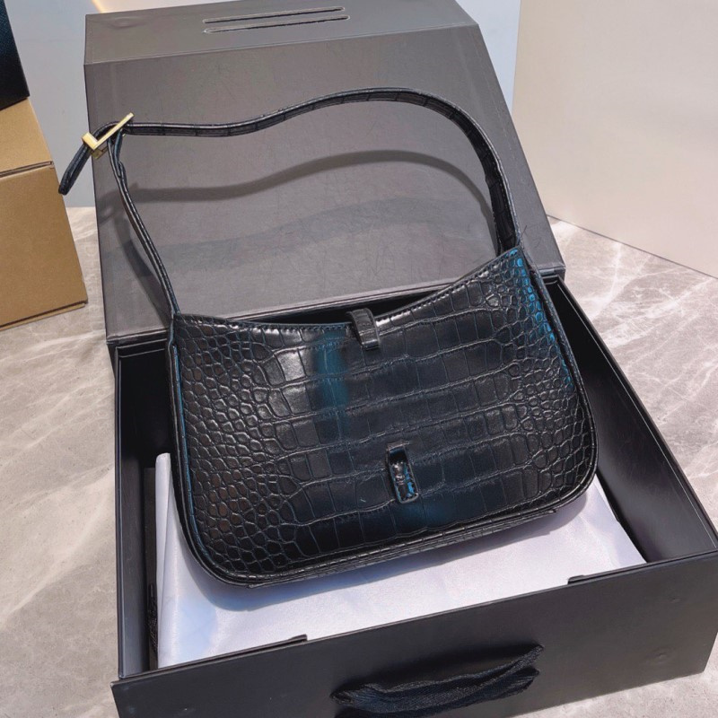 Top quality lady bags Single shoulder bag 2021 SS Wallets Handbags Women fashion Classic Cross Body Purse totes handbag Designer Wallet top purses Gold designers, Color w
Top quality lady bags Single shoulder bag 2021 SS Wallets Handbags Women fashion Classic Cross Body Purse totes handbag Designer Wallet top purses Gold designers, Color w