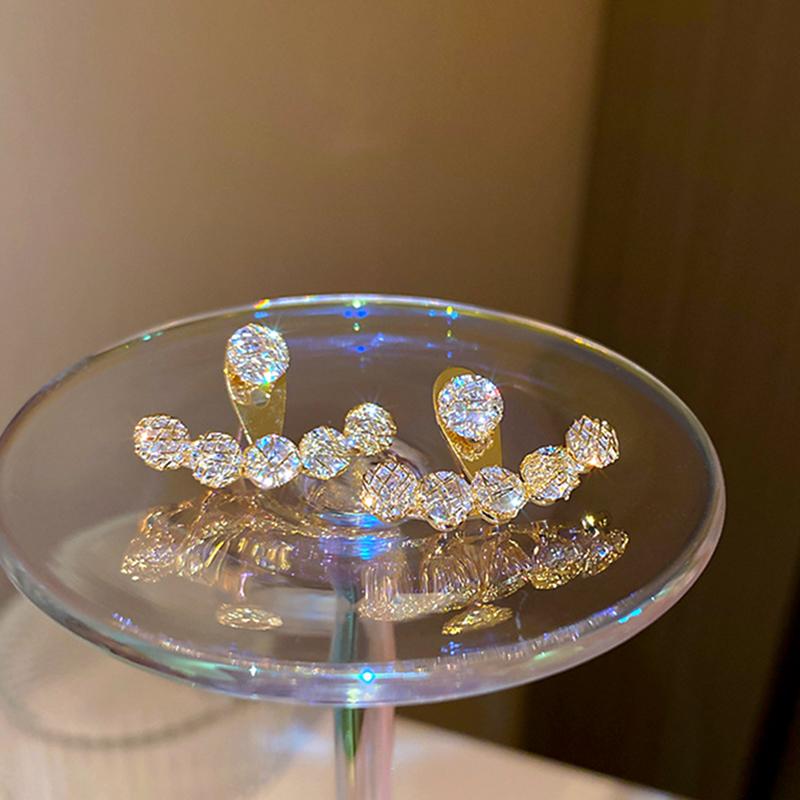 Stud Trendy Design 14K Real Gold Round Shape Crystal Earrings For Women Temperament Jewelry S925 Silver Needle Shiny Zircon
Stud Trendy Design 14K Real Gold Round Shape Crystal Earrings For Women Temperament Jewelry S925 Silver Needle Shiny Zircon