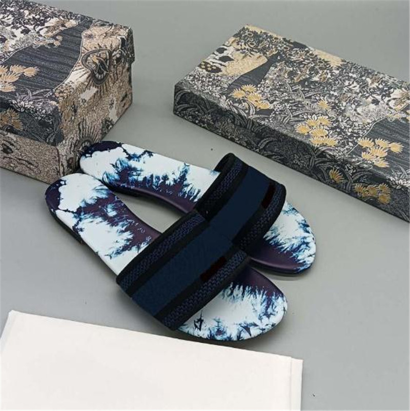 Latest European style Embroidered Dazzle dway slipper women ladies scuffs summer beach striped causal flip flops flat Slide Slippers, 19
Latest European style Embroidered Dazzle dway slipper women ladies scuffs summer beach striped causal flip flops flat Slide Slippers, 19