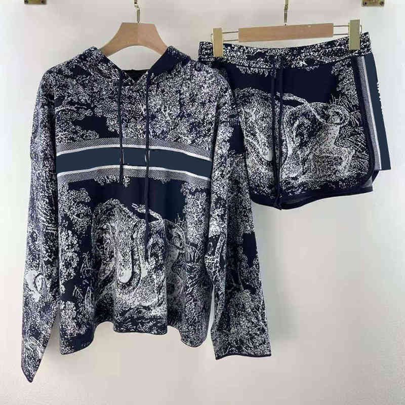 Women's Sweaters Hoodies Luxury Hooded Women Brand Letter Cashmere Two Pieces Set Birthday Gift for Girls Lovely Sweatshirt Sets PXXA, 2# packaging bag
Women's Sweaters Hoodies Luxury Hooded Women Brand Letter Cashmere Two Pieces Set Birthday Gift for Girls Lovely Sweatshirt Sets PXXA, 2# packaging bag