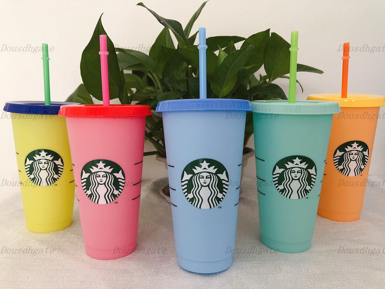 24OZ Color Change Tumblers Plastic Drinking Juice Cup With Lip And Straw Magic Coffee Mug Costom Starbucks color changing plastic cup, Transparent 24oz
24OZ Color Change Tumblers Plastic Drinking Juice Cup With Lip And Straw Magic Coffee Mug Costom Starbucks color changing plastic cup, Transparent 24oz