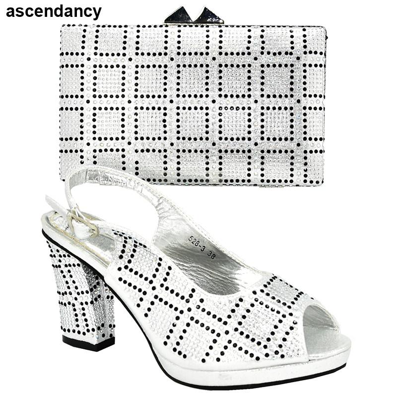 Dress Shoes Fashion Nigerian Matching And Bag Sets Woman Sandals 2021 Summer African Wedding Italian Shoe Decorate Party, Fuchsia only shoes
Dress Shoes Fashion Nigerian Matching And Bag Sets Woman Sandals 2021 Summer African Wedding Italian Shoe Decorate Party, Fuchsia only shoes