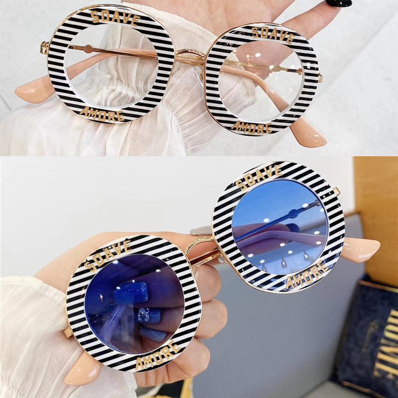 Sunglasses High Quality Vintage Luxury Women Letter Round Glasses Stripe Frame Eyewear Shades Clear Lens Uv400 Optical
Sunglasses High Quality Vintage Luxury Women Letter Round Glasses Stripe Frame Eyewear Shades Clear Lens Uv400 Optical