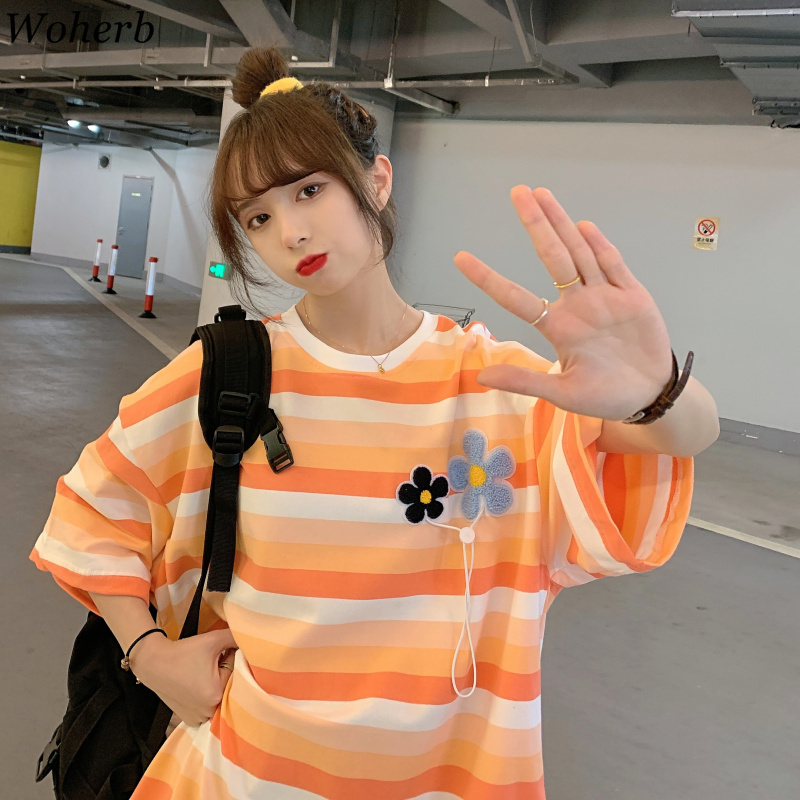 Korean Vintage Rainbow Striped Woman T-shirts Floral Patch Summer All Match O-neck Kawaii Cute Fashion Ropa Mujer 210519