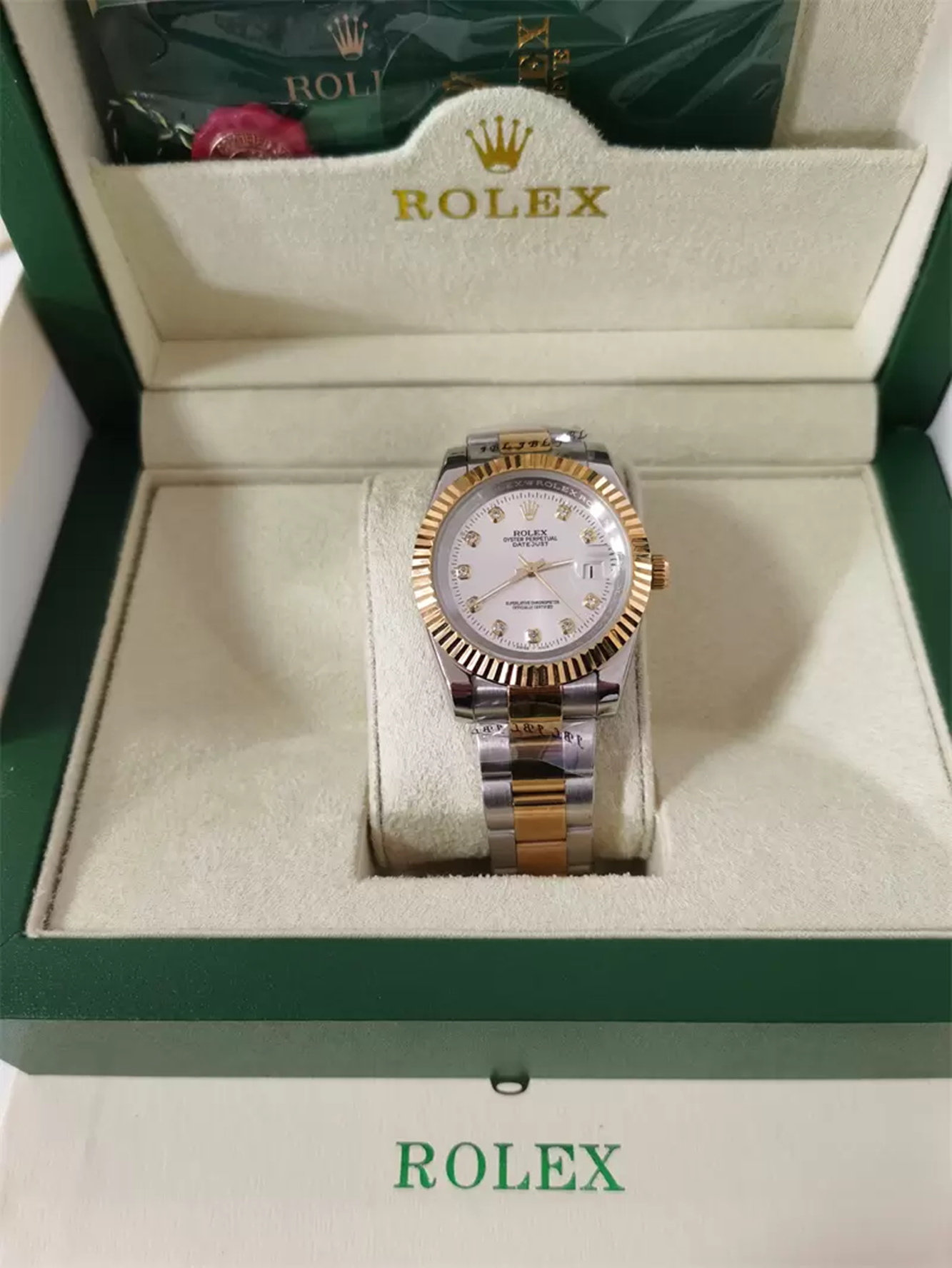 Christmas gift swiss Automatic watches Original box certificate 41mm 36mm Mens woman18kt Gold President Silver Diamond dial, Slivery;brown
Christmas gift swiss Automatic watches Original box certificate 41mm 36mm Mens woman18kt Gold President Silver Diamond dial, Slivery;brown