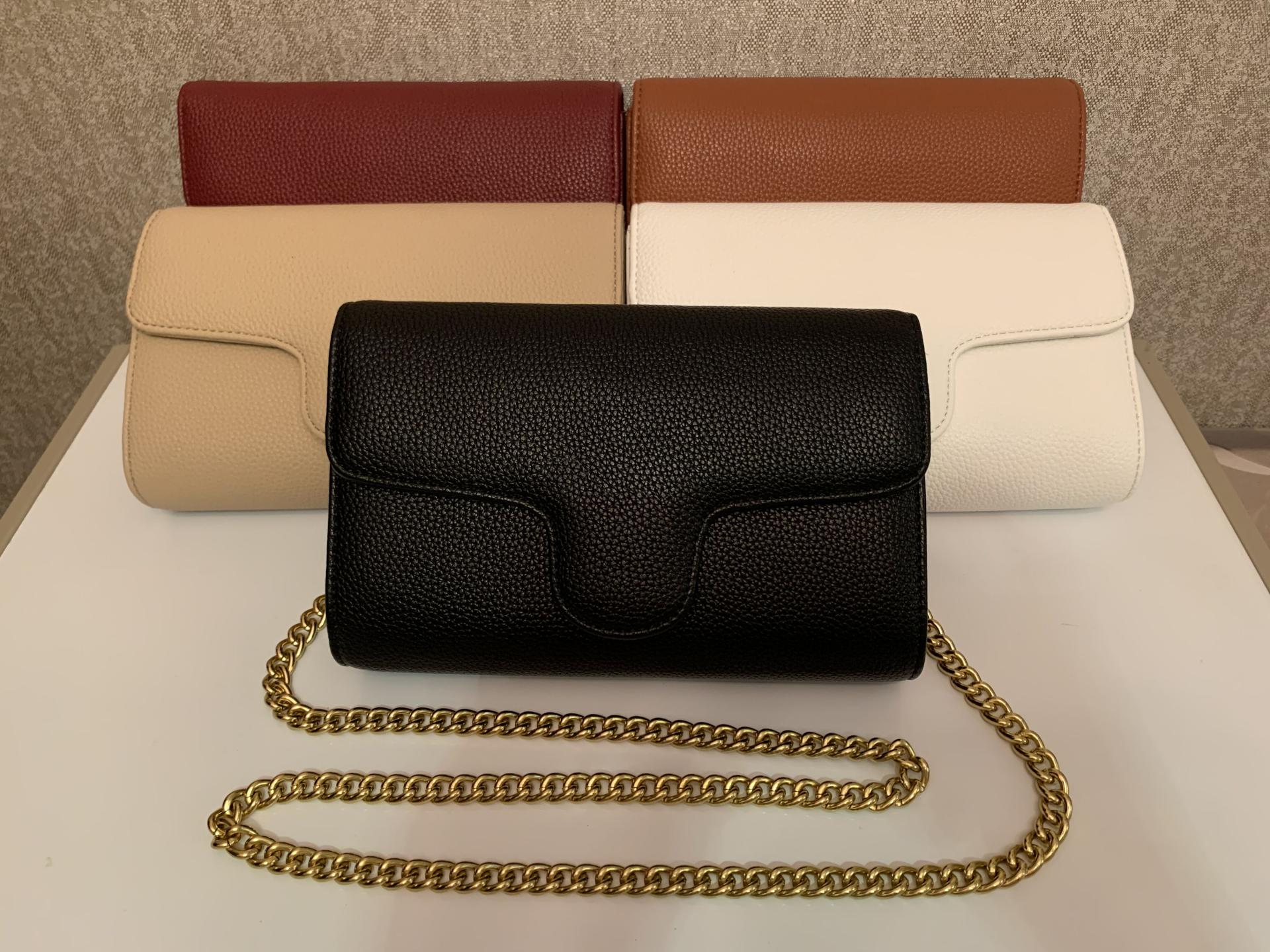 High Quality luxurys G designers Fashion womens CrossBody bag Shoulder Bags Letter Handbag ladies purse 2021 Chains Cross Body Clutch Camera Handbags, Invoices are not sold separately
High Quality luxurys G designers Fashion womens CrossBody bag Shoulder Bags Letter Handbag ladies purse 2021 Chains Cross Body Clutch Camera Handbags, Invoices are not sold separately