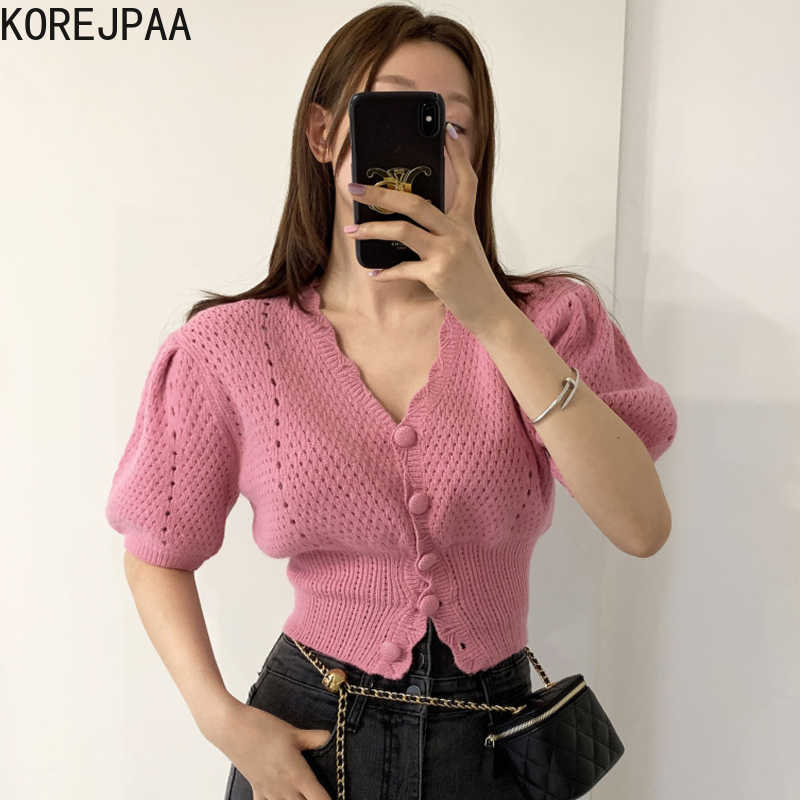 Korejpaa Women Jacket Korea Chic Fashion Elegant V-neck Hollow Slim Single-breasted Short Bubble Sleeve Sweaters Coat Top 210526, Pink
Korejpaa Women Jacket Korea Chic Fashion Elegant V-neck Hollow Slim Single-breasted Short Bubble Sleeve Sweaters Coat Top 210526, Pink