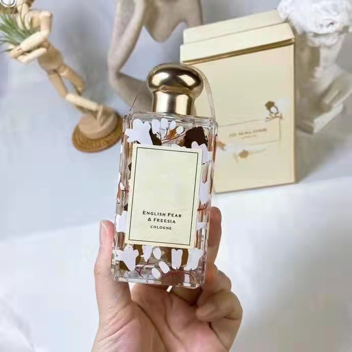 Perfume Jo Malone English pear & freesia new version 2021 for women Luxury famous brand designer fragrance Cologne Long time lasting
Perfume Jo Malone English pear & freesia new version 2021 for women Luxury famous brand designer fragrance Cologne Long time lasting