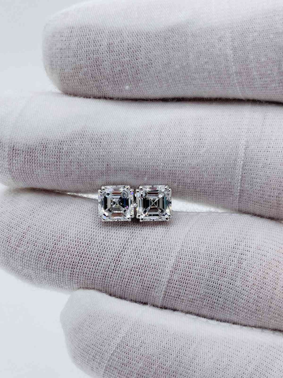 LOTUSMAPLE asscher cut sparkling moissanite diamond earring stud color D test positive push back solid 14K, 18K white, yellow, rose gold
LOTUSMAPLE asscher cut sparkling moissanite diamond earring stud color D test positive push back solid 14K, 18K white, yellow, rose gold