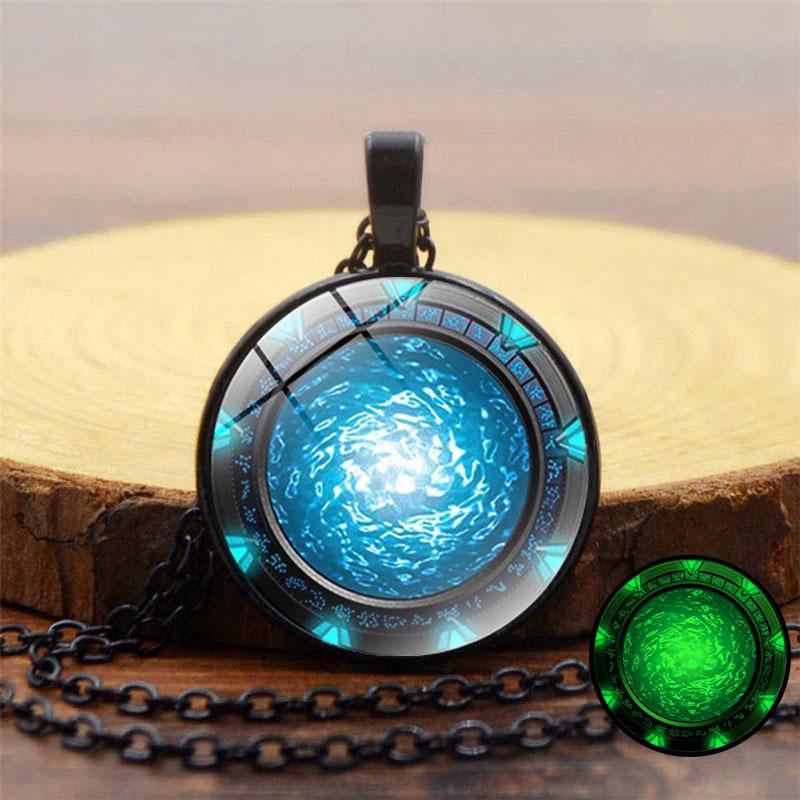 Pendant Necklaces Simple Star Gate Legend Atlantis Glow In The Dark Necklace Fashion Men Women Glass Dome Luminous Necklack Jewelry Gifts
Pendant Necklaces Simple Star Gate Legend Atlantis Glow In The Dark Necklace Fashion Men Women Glass Dome Luminous Necklack Jewelry Gifts