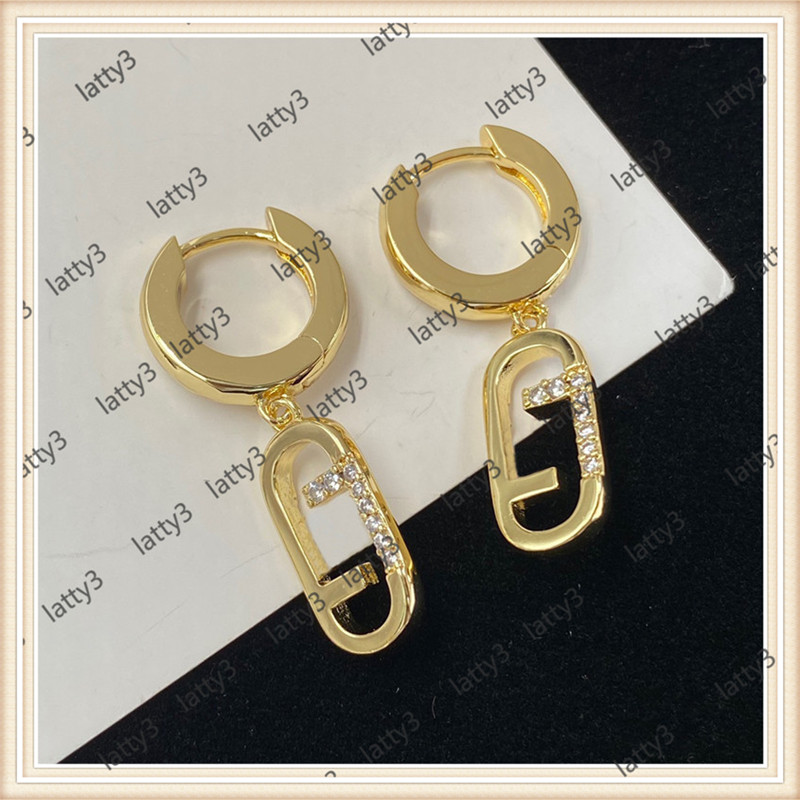 Fashion Women Earings Jewelry Luxurys Designers Earrings F Letter Brands Gold Ear Studs Designer Pearl Earrings 925 Des Boucles Doreilles
Fashion Women Earings Jewelry Luxurys Designers Earrings F Letter Brands Gold Ear Studs Designer Pearl Earrings 925 Des Boucles Doreilles