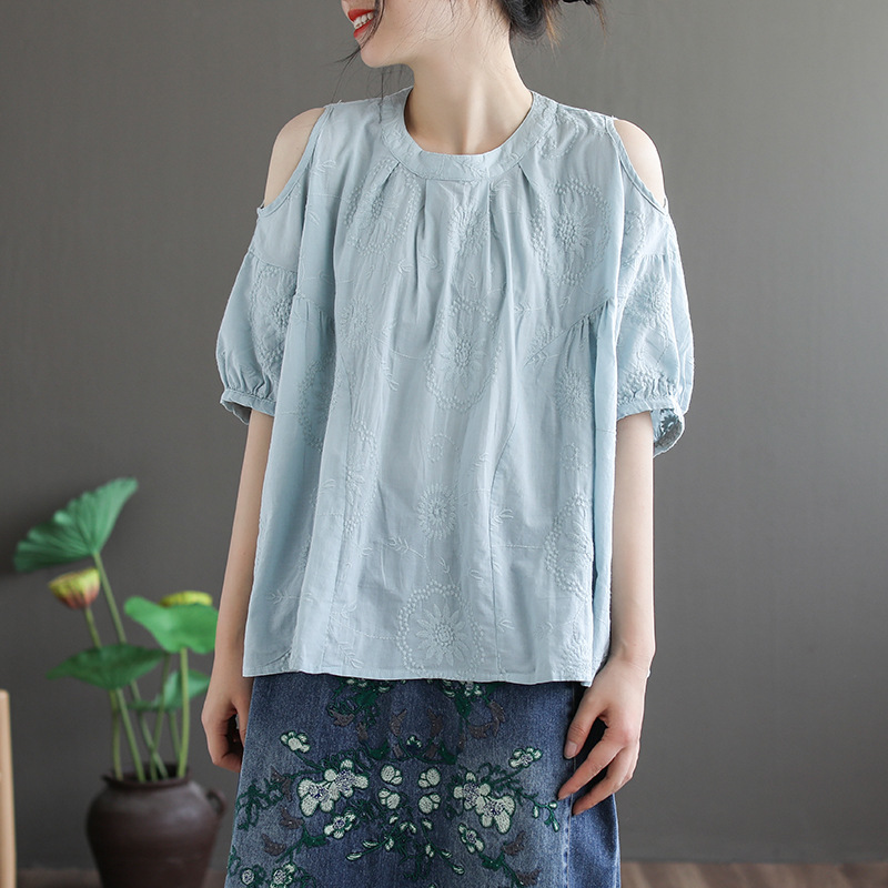 Johnature Spring Embroidery Shirts Summer Short Sleeve Vintage Cotton Missing shoulder Comfortable Women O-neck Tops 210521, Blue
Johnature Spring Embroidery Shirts Summer Short Sleeve Vintage Cotton Missing shoulder Comfortable Women O-neck Tops 210521, Blue