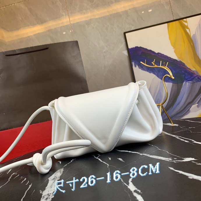 2021 Shoulder Bags high quality nylon Handbags Bestselling wallet women bags Crossbody bag Hobo purses 26-16-8cm, Shoebox is not sold separately
2021 Shoulder Bags high quality nylon Handbags Bestselling wallet women bags Crossbody bag Hobo purses 26-16-8cm, Shoebox is not sold separately