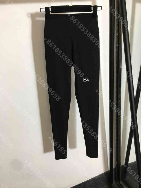 women Stretch Slim Leggings Simple Casual Yoga Leggings Slim Straight Pants New Portrait Letters Reflective Print High Waist Legging women Designer Clothes
women Stretch Slim Leggings Simple Casual Yoga Leggings Slim Straight Pants New Portrait Letters Reflective Print High Waist Legging women Designer Clothes