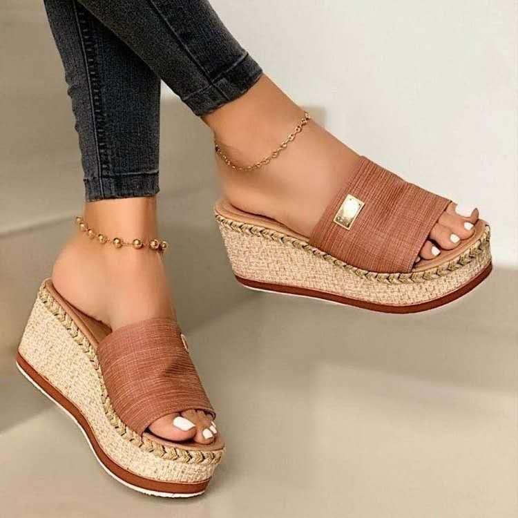 Sandales Whnt Whnnb Summer Wedges Pantouffeuses Plate-forme Haute Talons Femmes Slipper Mesdames Extérieur Chaussures Basic Clog Wedge Wedge Flip