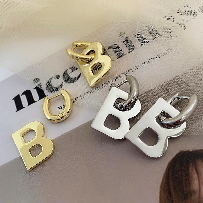 Stud Normcore Style Metal Letter B Earrings Women's Cool Retro Exaggeration Ear Party Banquet Jewelry 2021, Golden;silver
Stud Normcore Style Metal Letter B Earrings Women's Cool Retro Exaggeration Ear Party Banquet Jewelry 2021, Golden;silver