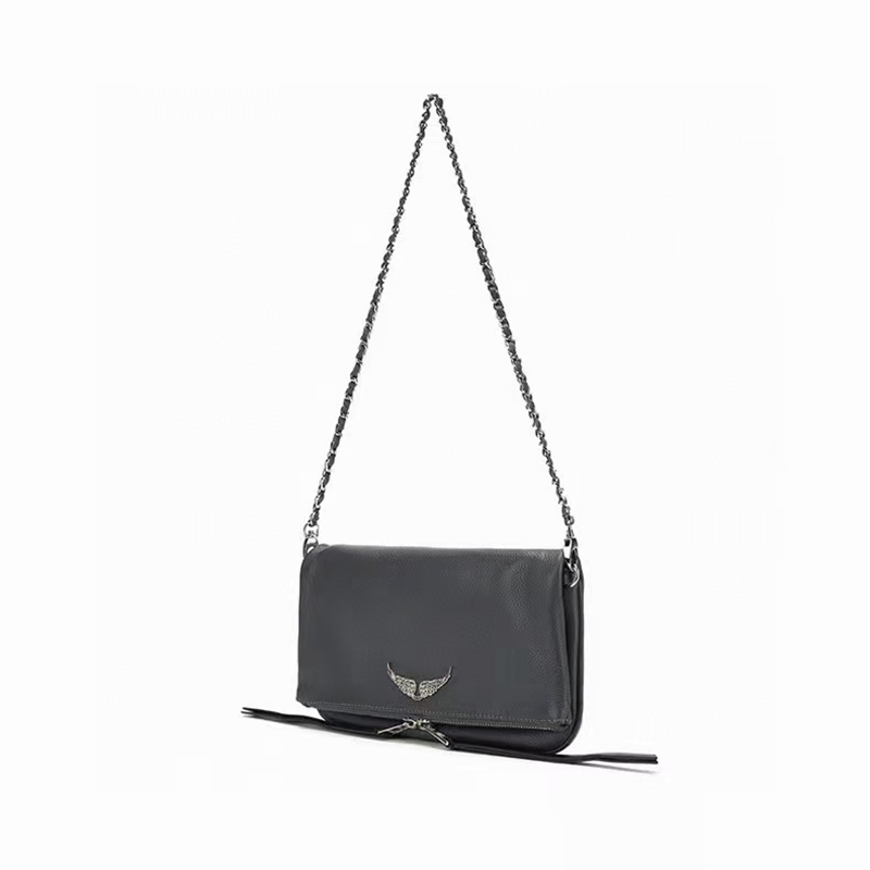 Women Black Leather Messenger Bag Lady One-Shoulder Fashion Zipper Wings Rhinestone Decoration Handbag New 210402
Women Black Leather Messenger Bag Lady One-Shoulder Fashion Zipper Wings Rhinestone Decoration Handbag New 210402