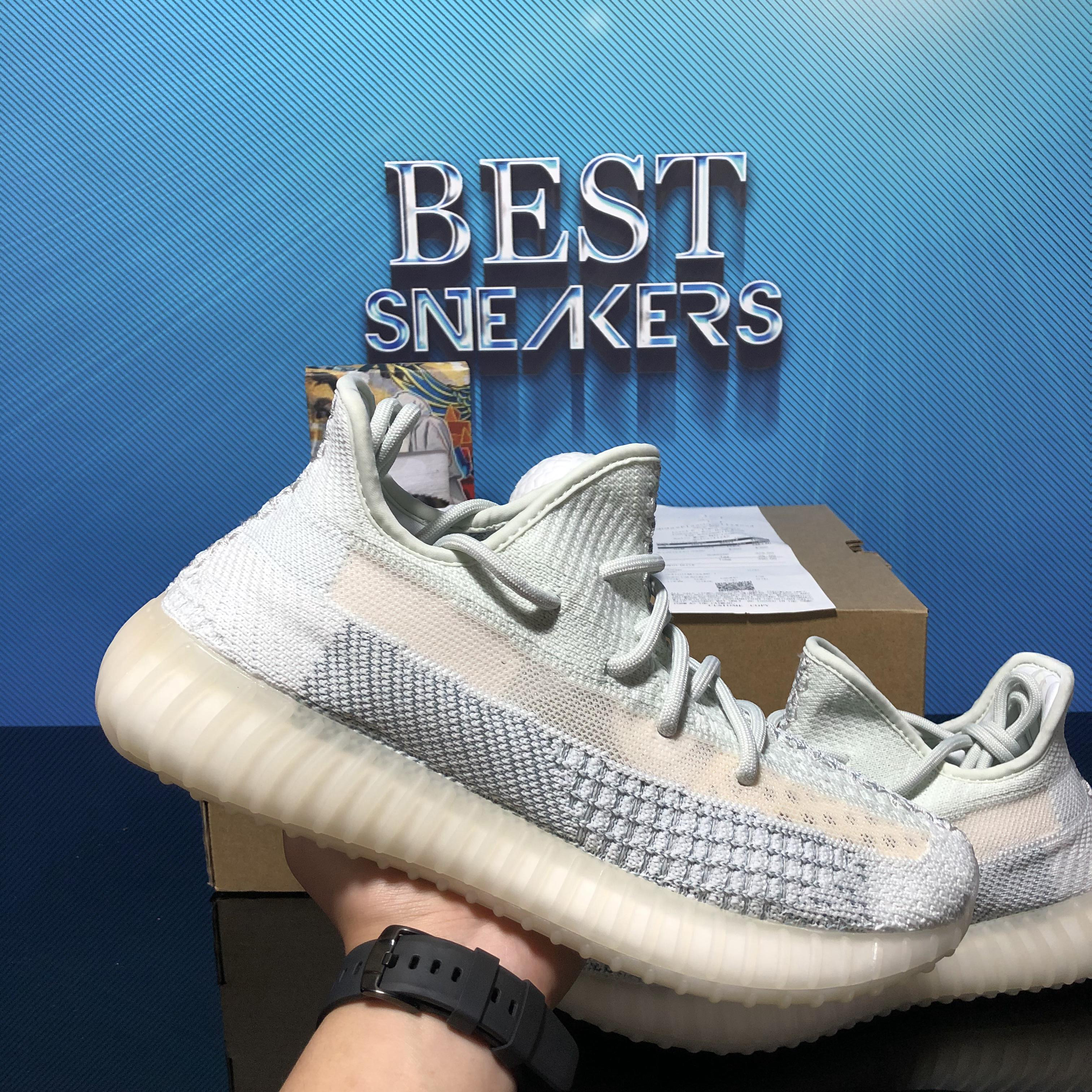 Top Quality New Kanye Men Women V2 Running Shoes Cinder Tail Light Black White Static 3M Reflective Zebra Oreo Bred Designer Trainer Sports Sneakers With Box, Colour 1
Top Quality New Kanye Men Women V2 Running Shoes Cinder Tail Light Black White Static 3M Reflective Zebra Oreo Bred Designer Trainer Sports Sneakers With Box, Colour 1