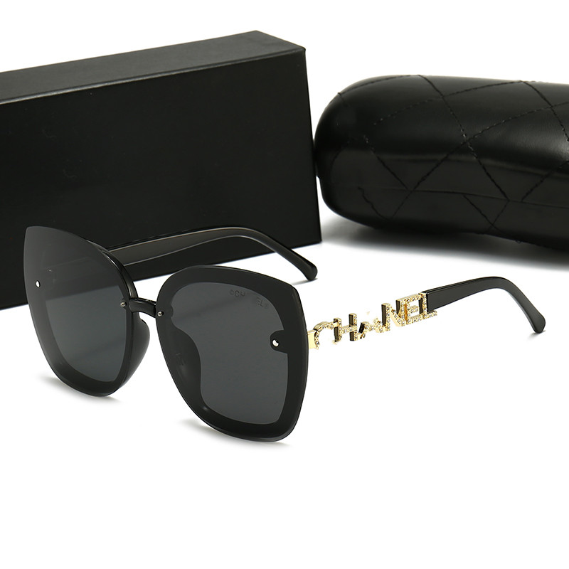 Brand Luxury Designer Sunglasses For Women Eyewear Polarized Fashion Sunglass Ladies Sun Glasses UV400 High Quality With box 548
Brand Luxury Designer Sunglasses For Women Eyewear Polarized Fashion Sunglass Ladies Sun Glasses UV400 High Quality With box 548