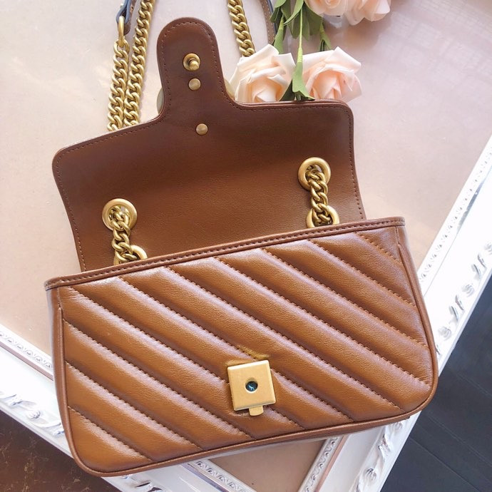2021 High quality leather luxury handbag Women G wallets designer original leather shoulder bag chain flap diagonal bags, 22-13-6cm
2021 High quality leather luxury handbag Women G wallets designer original leather shoulder bag chain flap diagonal bags, 22-13-6cm