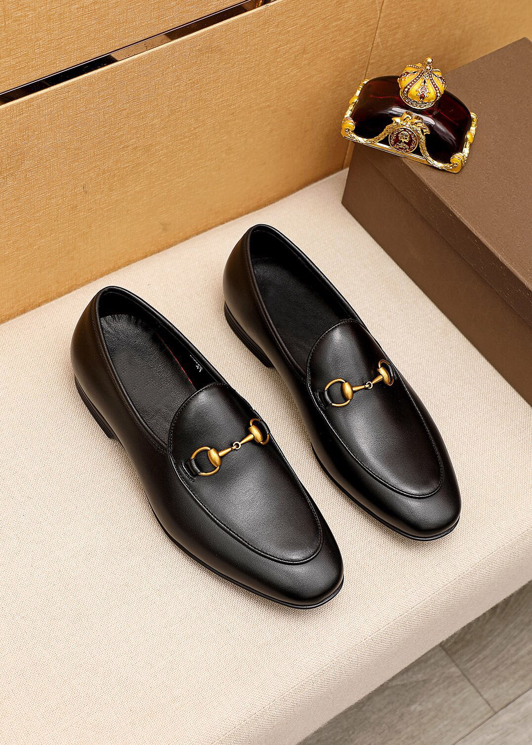 2022 Men's Business Oxfords Fashion Comfortable Genuine Leather Flats Brand Designer Party Wedding Dress Shoes Size 38-45, Black
2022 Men's Business Oxfords Fashion Comfortable Genuine Leather Flats Brand Designer Party Wedding Dress Shoes Size 38-45, Black