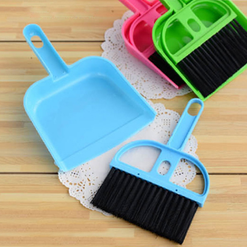 1 set of small broom shovel desktop scanning cleaning brush portable mini broom set desk computer utility