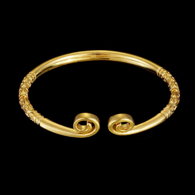 Bangle Chinese Style Retro Jewelry Monkey King's Bracelets & Bangles Golden Cudgel In Journey To The West Cuff Travel Keepsake, Black
Bangle Chinese Style Retro Jewelry Monkey King's Bracelets & Bangles Golden Cudgel In Journey To The West Cuff Travel Keepsake, Black