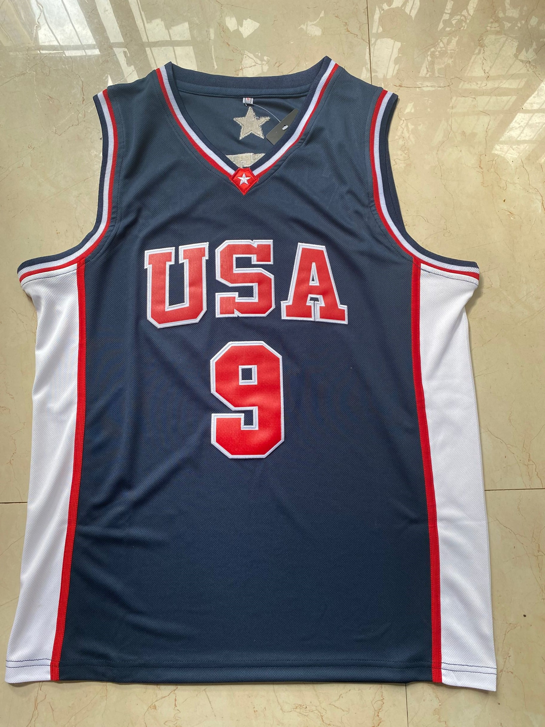 2000 Sydney Olympic Games Basketball Jerseys Team American dream 4 Vince Carter usa #9 blue embroidered Jersey Tops, Black
2000 Sydney Olympic Games Basketball Jerseys Team American dream 4 Vince Carter usa #9 blue embroidered Jersey Tops, Black