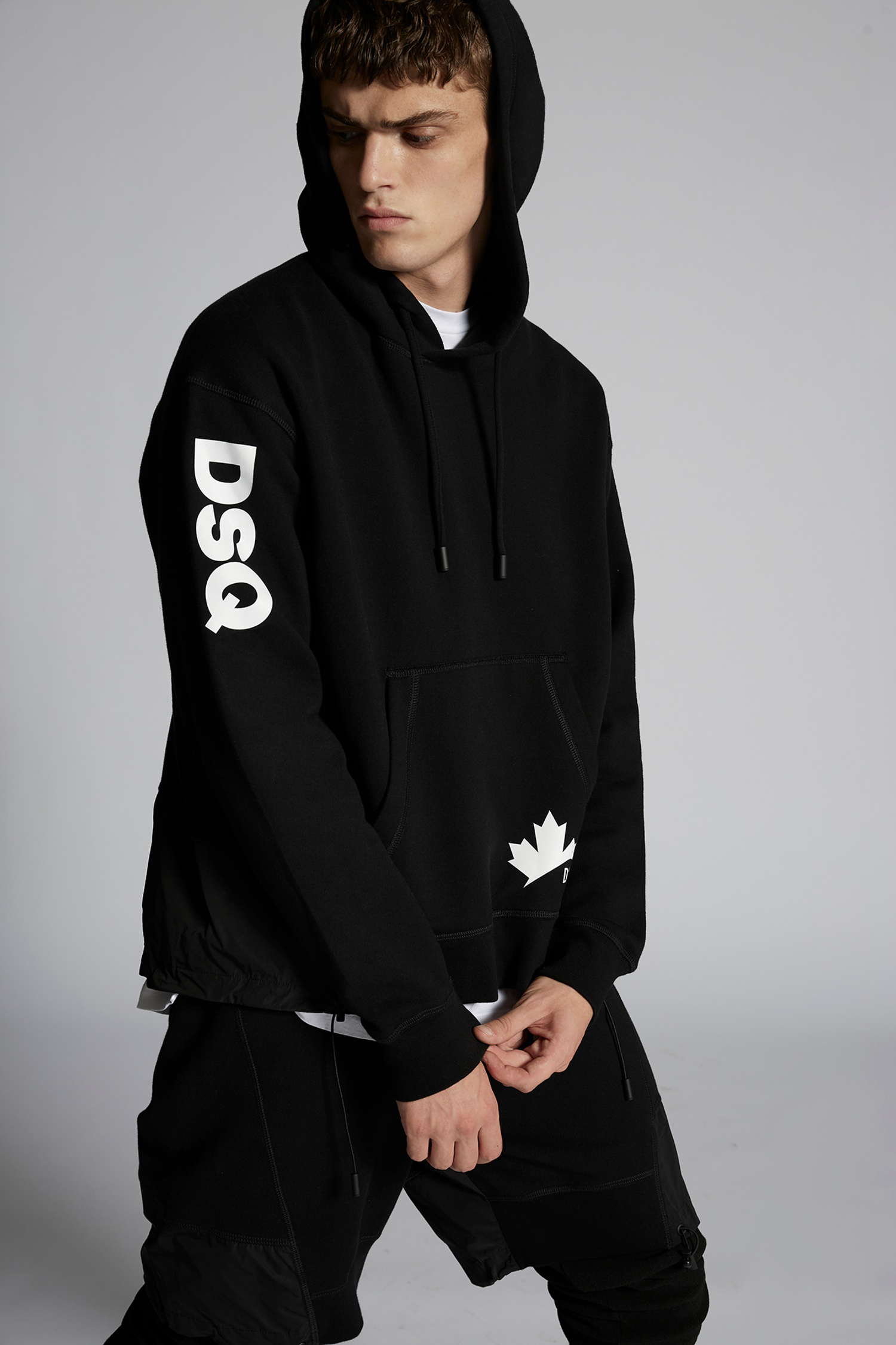 DSQ Leaf Active Hooded Sweatshirt Mens Designer Hoodies Italy fashion Sweatshirts Autumn Print DSQ Hoodie Male Top Quality 100% Cotton Tops 01230, White
DSQ Leaf Active Hooded Sweatshirt Mens Designer Hoodies Italy fashion Sweatshirts Autumn Print DSQ Hoodie Male Top Quality 100% Cotton Tops 01230, White