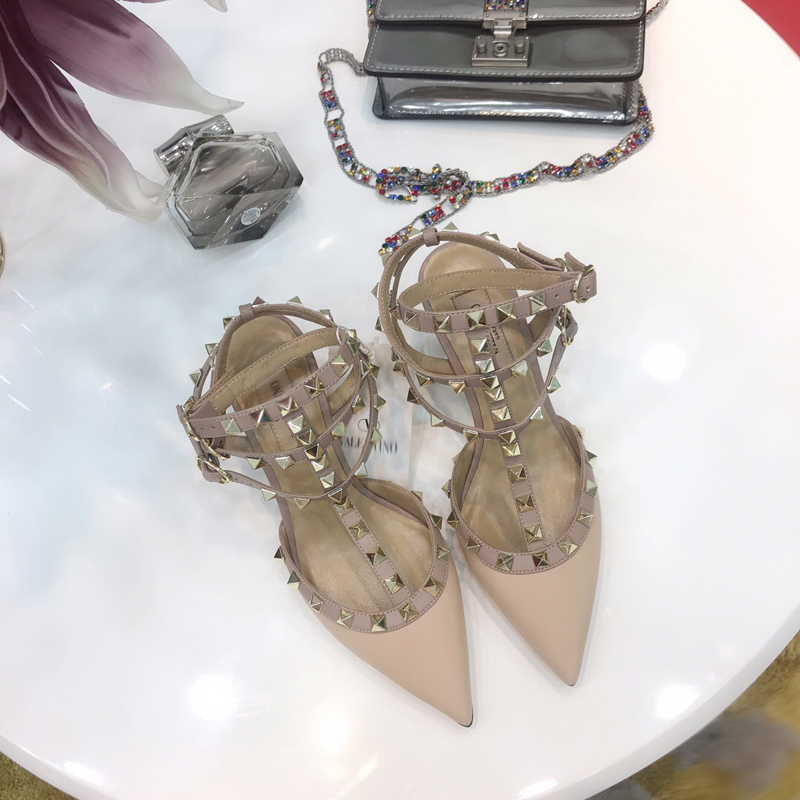 2021 Good Quality Fashion Women Luxurys Designers Shoes Designer Sandals Womens Luxury High Heels Sandal Dress Shoess With Box Size 35-41 -H457, Beige
2021 Good Quality Fashion Women Luxurys Designers Shoes Designer Sandals Womens Luxury High Heels Sandal Dress Shoess With Box Size 35-41 -H457, Beige