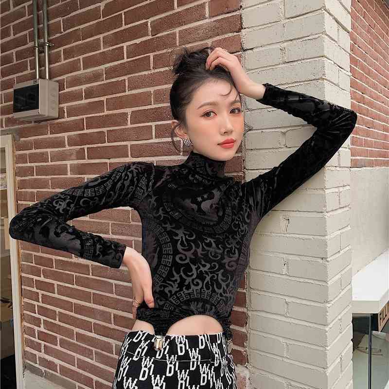 Dragon Print Asymmetrical Velvet Crop Top Long Sleeve T Shirt Turtleneck Women Bodycon Tee Shirts Fashion Ladies 210427