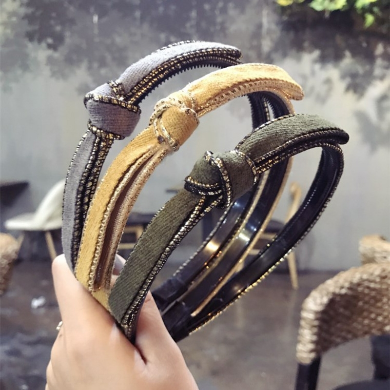 ISb korean headbsstyle gilded fabric flannel hairb with thin edge and teeth anti slip knot butterfly headdress headdressheadband bow hair o, Silver
ISb korean headbsstyle gilded fabric flannel hairb with thin edge and teeth anti slip knot butterfly headdress headdressheadband bow hair o, Silver